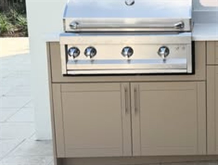 Gabinetes de cocina exterior con parrilla de acero inoxidable empotrada